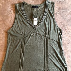 Gap dressy tank NWT